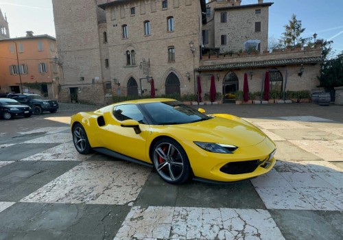 Options for Long-Term Ferrari Rentals in Italy